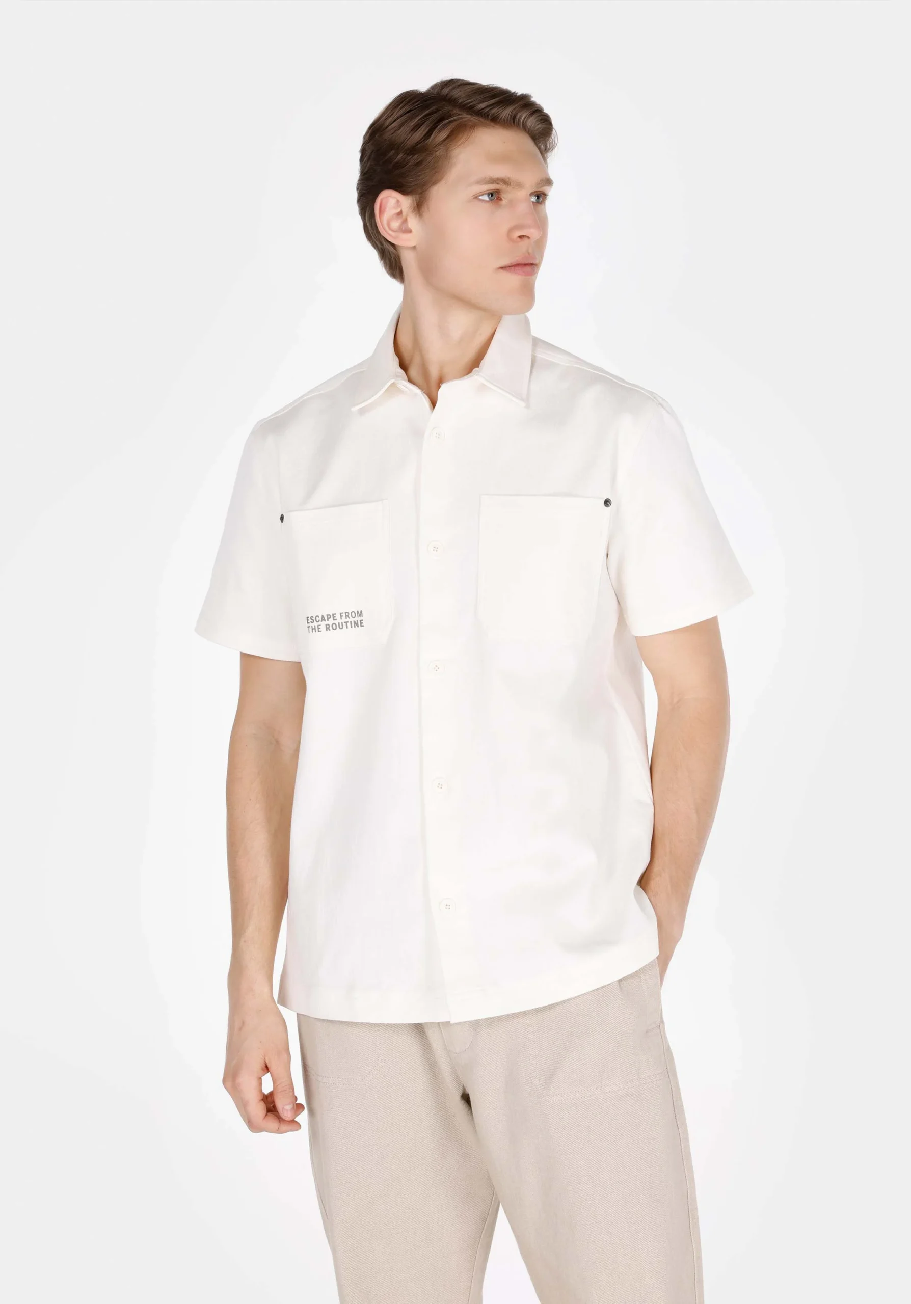 Мужская рубашка короткий рукав